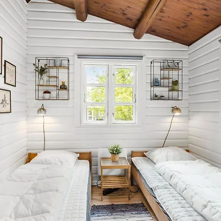 3 Bedroom Amazing In Rudkobing Spodsbjerg
